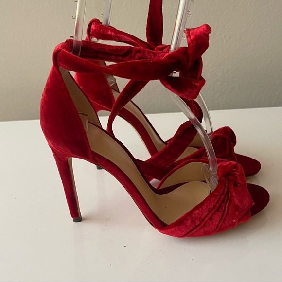 BIRMAN Velvet Red Shoes Size 6.5 - Picture 11 of 11